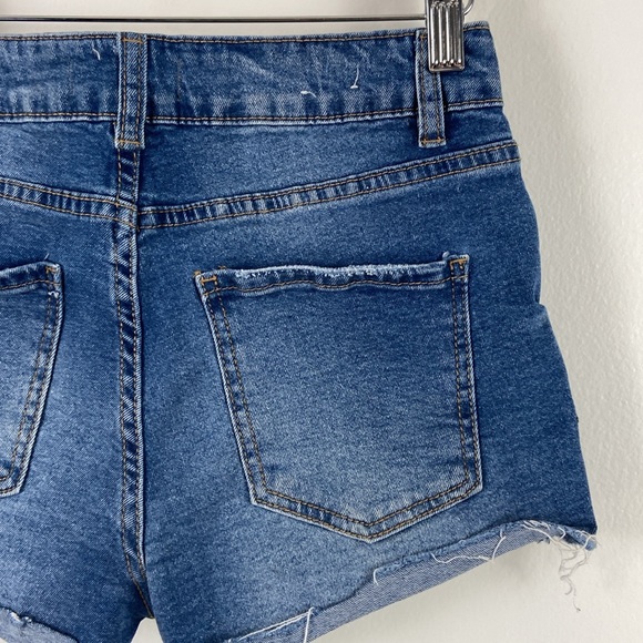 ✨3/$25✨ Urban Heritage Floral Denim Shorts - 5 - Picture 7 of 8